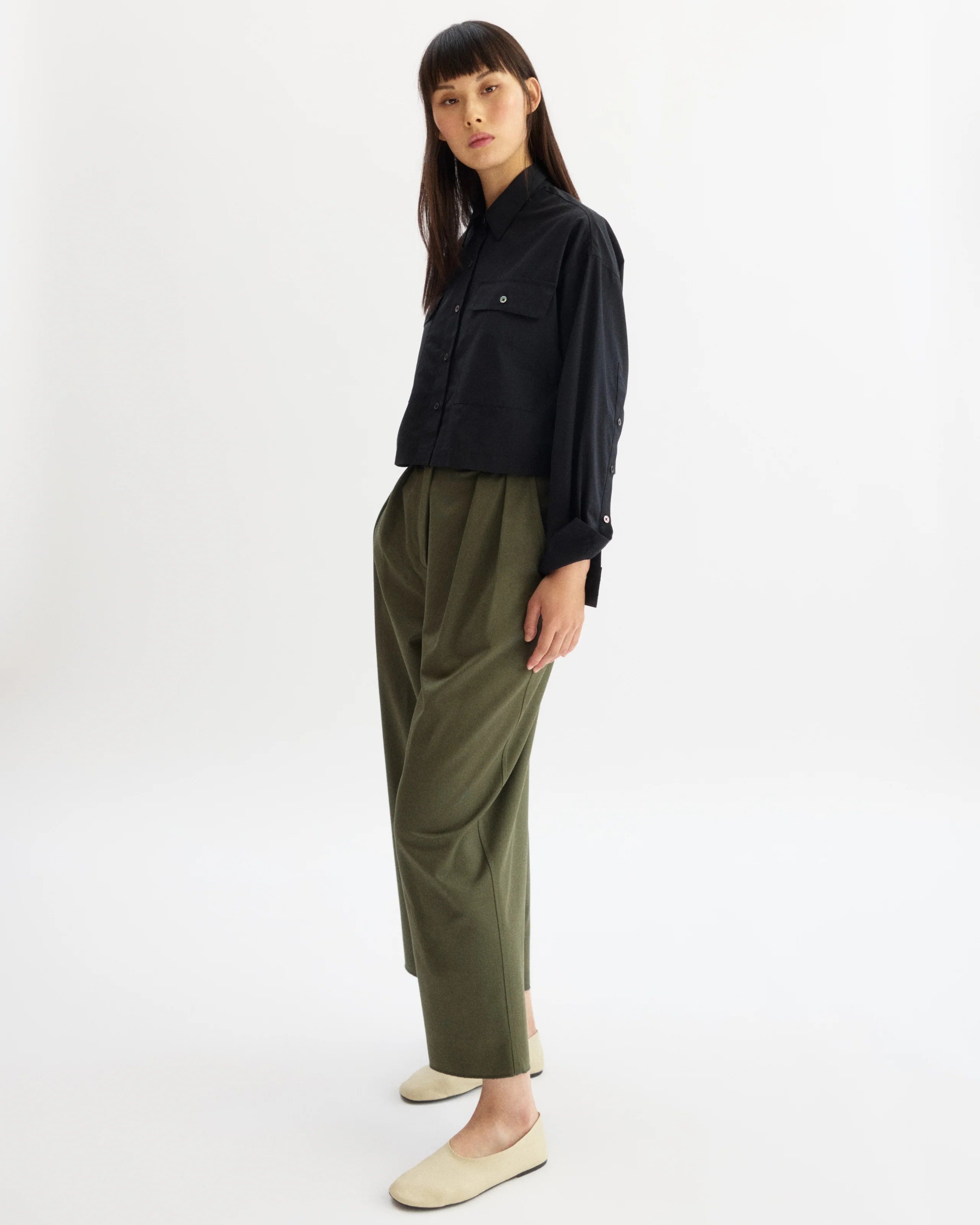 HESTER BOXY SHORT BUTTON DOWN IN BLACK