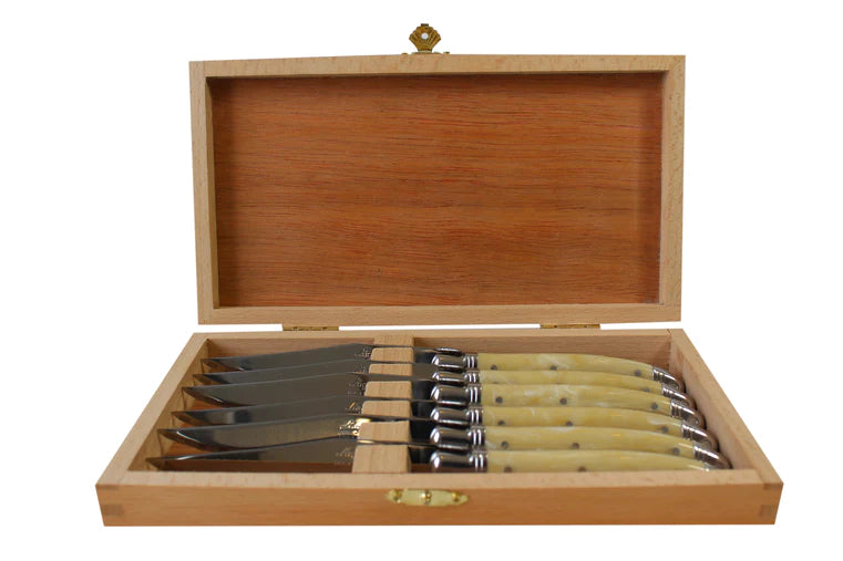 STEAK KNIVES WITH PALE HORN HANDLES: SET OF 6