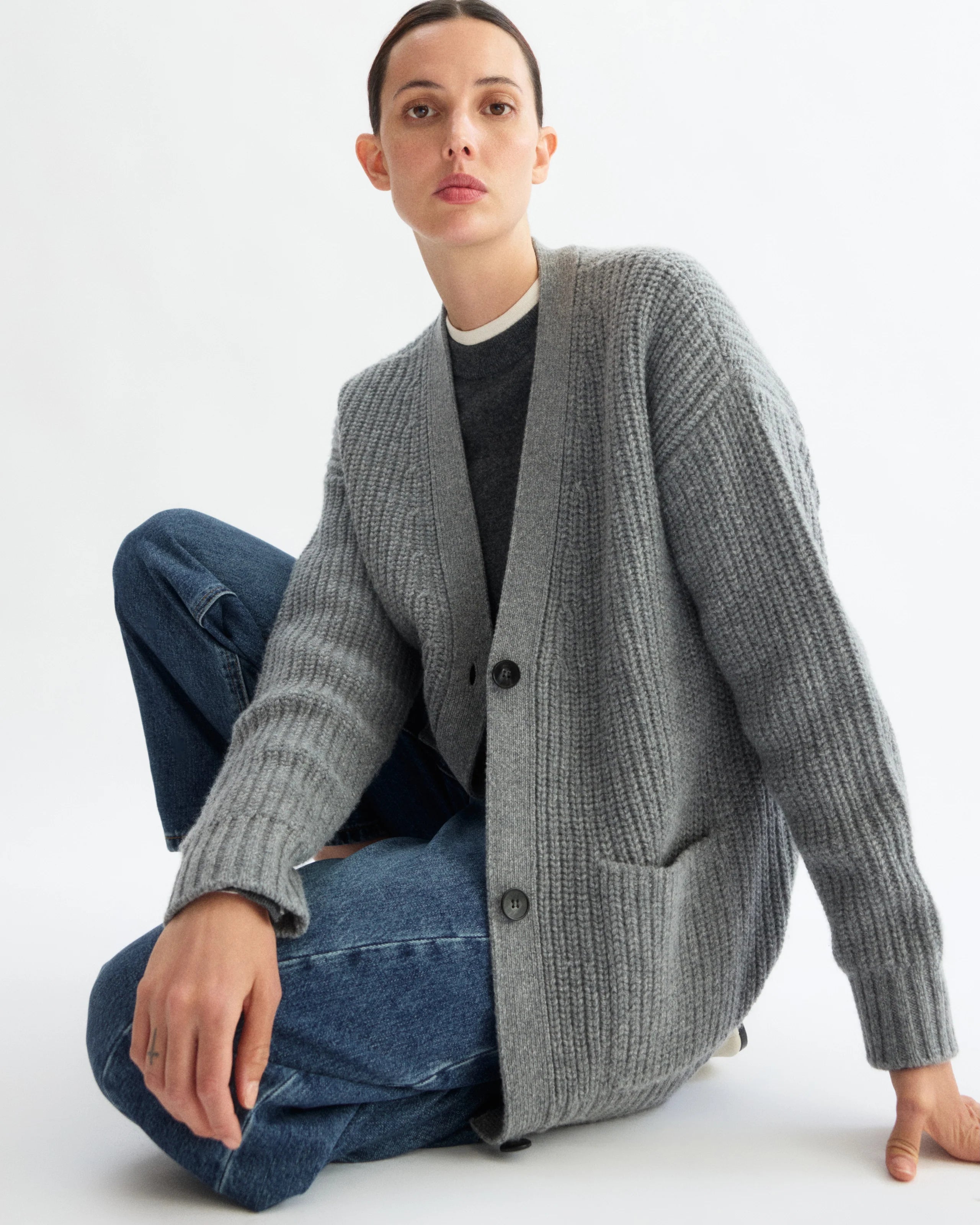 BEDFORD GRANDPA CARDIGAN IN HEATHER GREY