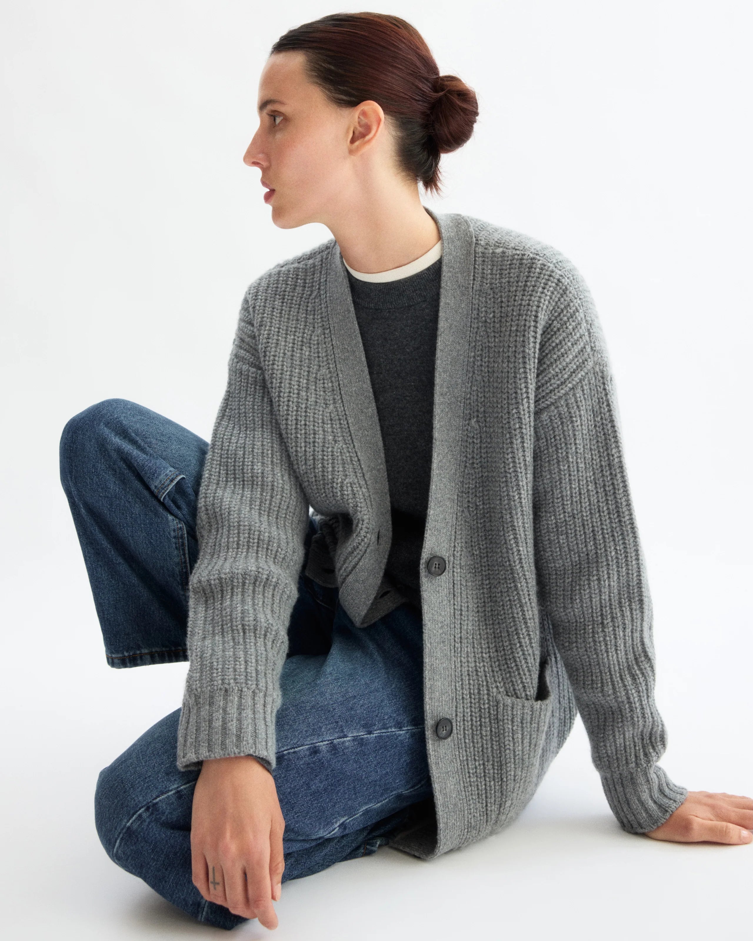BEDFORD GRANDPA CARDIGAN IN HEATHER GREY