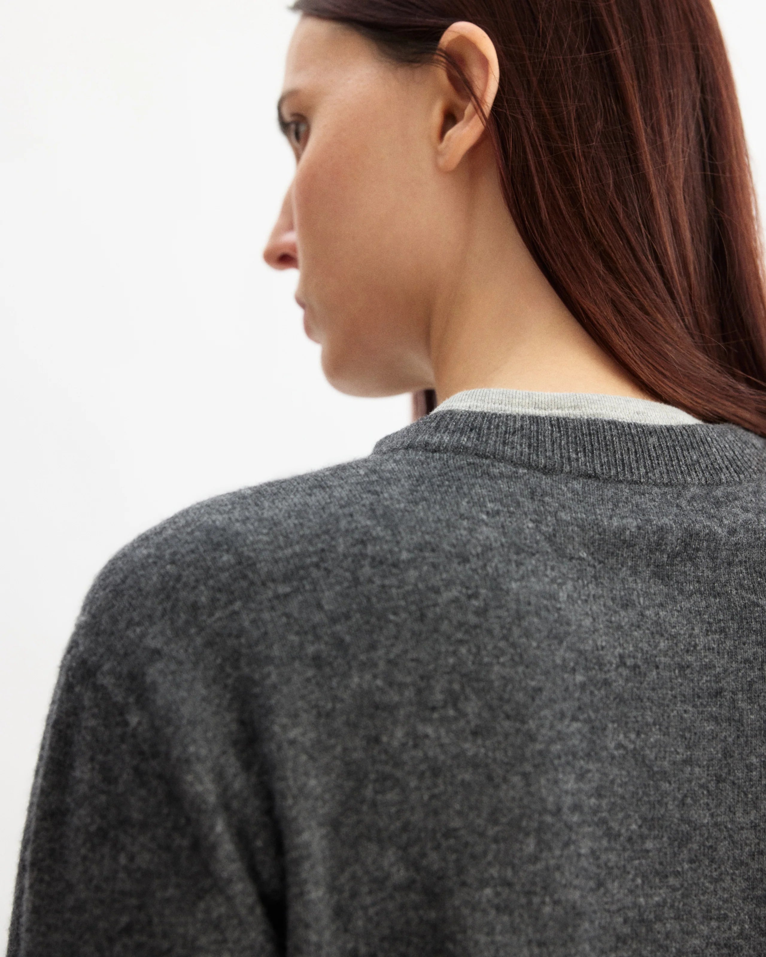 WARREN CLASSIC CREWNECK IN HEATHER GREY