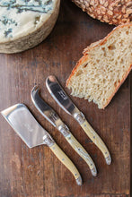 Load image into Gallery viewer, LAGUIOLE PALE HORN MINI CHEESE SET