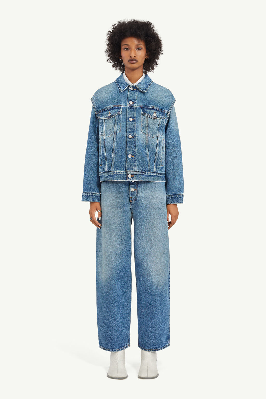 BLUE DENIM JACKET