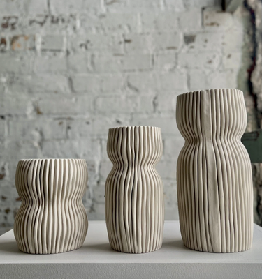 MEDIUM 05 ROUND CURVY 2.0 CREAM