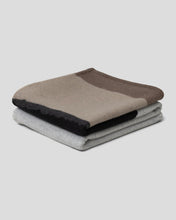 Load image into Gallery viewer, VALATZU SANNA BAY LAMBSWOOL CASHMERE THROW DARK NATURAL