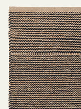 Load image into Gallery viewer, DRIFT RUNNER IN NATURAL &amp; BLACK, 2&#39; X 6&#39;