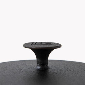 NO. 8 CAST IRON DUTCH OVEN