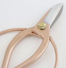 Load image into Gallery viewer, GARDEN SCISSORS OKUBO ROSE GOLD