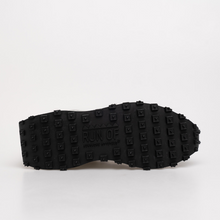 Load image into Gallery viewer, EMO SNEAKER - MENS