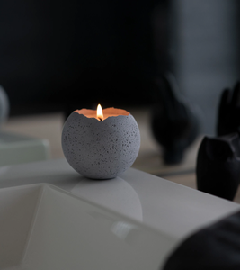 MEDIUM NATURAL ORBIS CONCRETE CANDLE - UNSCENTED