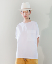 Load image into Gallery viewer, COTTON DOLMAN TEE SALT WHITE
