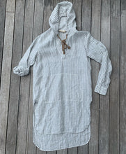 Load image into Gallery viewer, LINEN HOODIE TUNIC SALT WHITE/ASH
